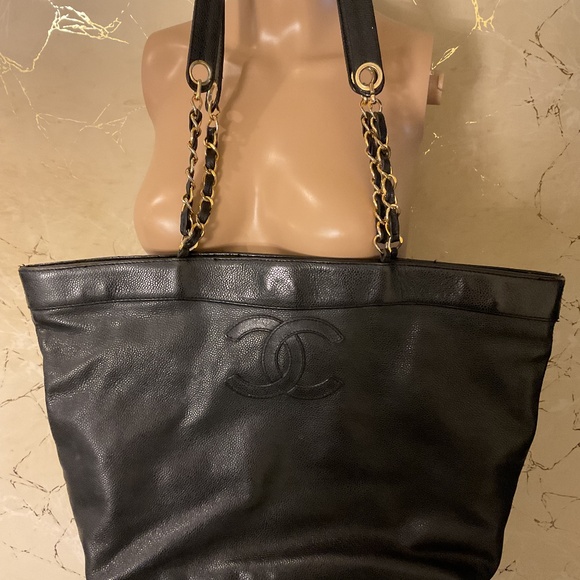 CHANEL Black caviar leather Authentic Handbag/bag Tote - Picture 1 of 8